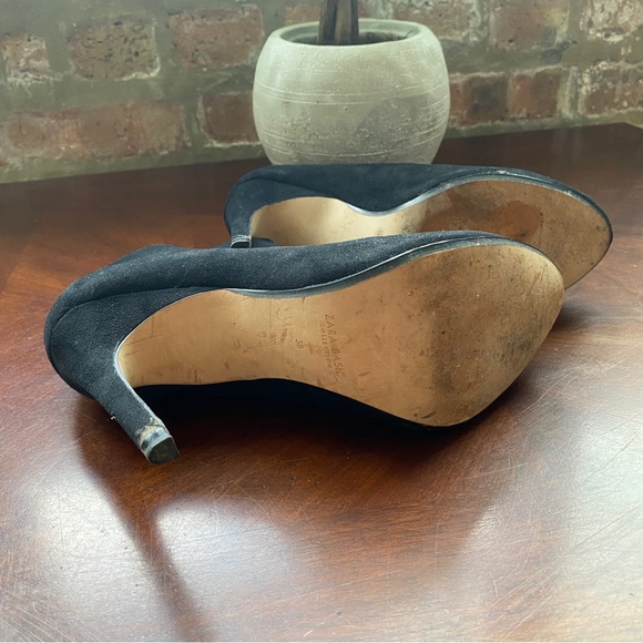 Zara High Heel Booties Black Suede Gold Zipper Front Women's Size 38 (US 7.5) - Picture 9 of 9